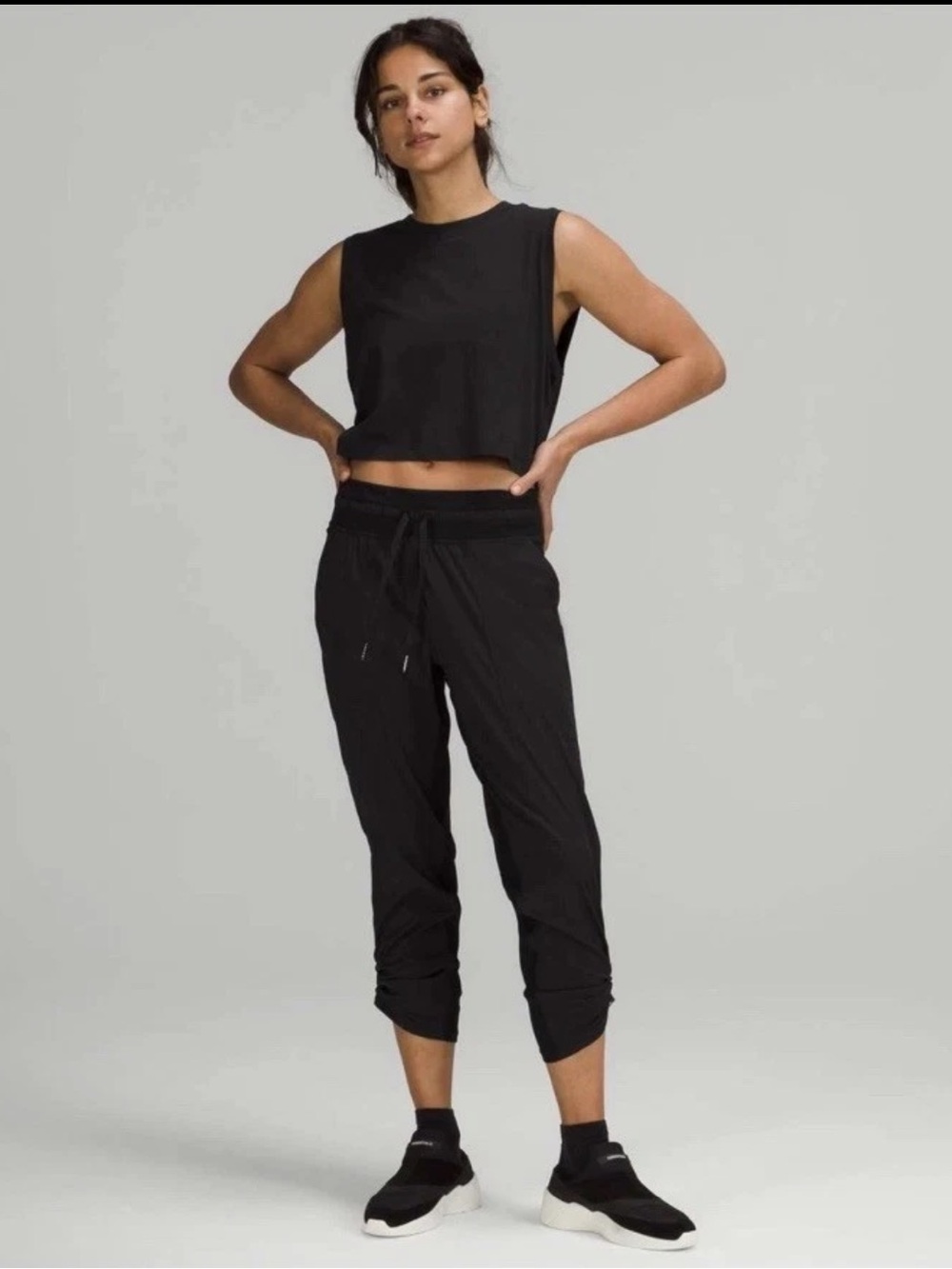 Lululemon Womens Dance Studio Crop Pants 25" Black Size 10 Activewear Athleisure